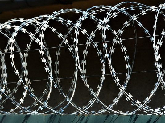 สแตนเลส แอนติร็อสต์ ความมั่นคงสูง Razor Blade ใช้ Concertina Razor Wire