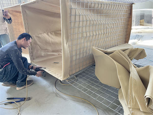 การป้องกันการป้องกัน galvanized Galfan welded Gabion Lined Geotextile ผ้าสําหรับการควบคุมน้ําท่วม รั้วกําแพงยึด