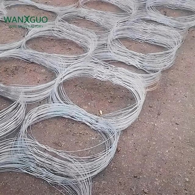 ถัง รั้ว Mesh สายไหม ความปลอดภัย การป้องกันลับ เครือข่าย Drone การสอดส่องซ่อน ไม่ชัดเจน รัสเซีย