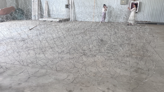 เครือข่ายไฟฟ้ากระบะที่กําหนดเอง Anti Tank Track Wrapping Wire Mesh