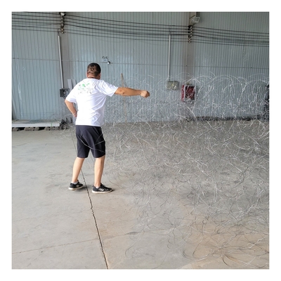สาย Mesh ที่บ้านคุณภาพดีที่สุด Anti Tank Barrier สาย Mesh เป็นความปลอดภัย สาย Mesh เหล็กในรัสเซีย