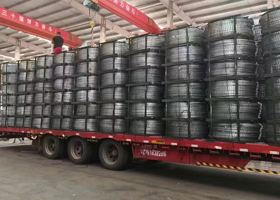 พลาสติกเคลือบมีดโกน สายสายมีดโกน Flat Wrap สายสําหรับรั้วความปลอดภัย
