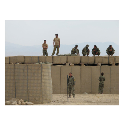 4.0 มม การป้องกัน Hesco Bation Barrier Gabion ใช้เป็นหลักในการควบคุมน้ําท่วมและป้อมปราบทหาร
