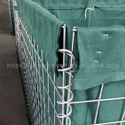 ทหารทรายที่เต็มไปด้วยทองเหลืองหนัก ปราสาทป้องกันห่วง Hesco บล็อสท์วอล์ด