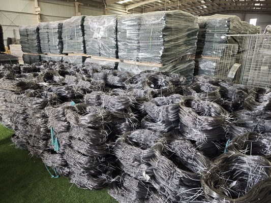 ถังอุปสรรค รั้ว Mesh ไม่เห็น Drone Net รั้ว ถังกั้น Wicker รั้ว Wire Mesh ความปลอดภัย Putanka Barrier ยูเครน
