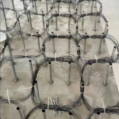 KN ถังขวาง สาย Mesh แอนติถัง สายลวดลวดลวดลวดลวดลวดลวดลวดลวดลวดลวดลอยลดความเคลื่อนไหวของถังในยูเครน