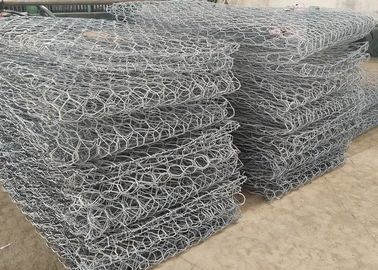 จุ่มร้อนชุบสังกะสีทอลวดตาข่ายหกเหลี่ยม Gabion ตะกร้า 2.0-4.0mm ลวดวัด