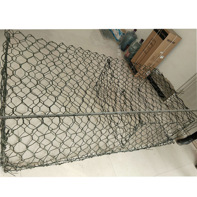 Heavy Duty 8x10cm Pvc Coated Gabion Baskets ลวดตาข่ายหกเหลี่ยมสำหรับยึด