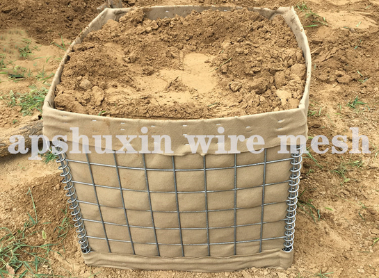 ความสูง 1.37m 0.61m 1.68m Gabion Military Hesco Barriers Electro Galvanized