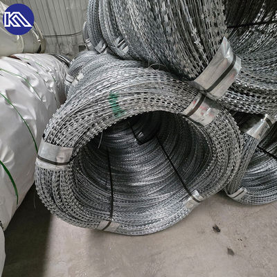 การปรับปรุงความปลอดภัย ฟาร์ม ป้องกันการปีนสูง คุณภาพสูง สวนคุก ป้องกันไฟฟ้ามีดโกน สายดัด