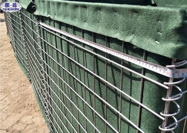 กำแพงทรายทหารที่แข็งแกร่งประเภท HESCO กำแพงกั้นทหาร Gabion ตะกร้า
