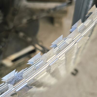ลวดหนาม Bto Razor ระดับพรีเมี่ยมเพื่อการป้องกันปริมณฑลที่ปลอดภัย