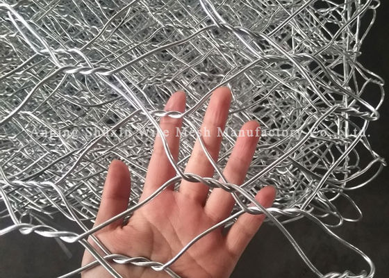 ปกป้องสิ่งแวดล้อมทางนิเวศวิทยาตะกร้าเกเบี้ยนหกเหลี่ยม 4.0 มม. หนัก Galvanized