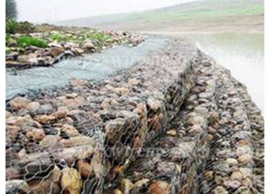 3.7mm Double Twisted Stone Filled Cages หกเหลี่ยมหนัก Gabion ป้องกันการแตกของหิน