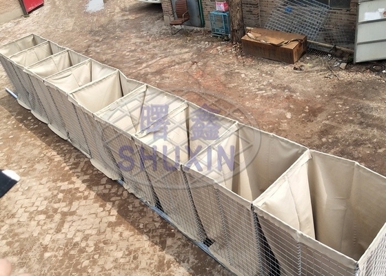 1 * 1* 5 M / 5 เซลล์ Hesco น้ำท่วมสิ่งกีดขวางสีทรายสังกะสีความปลอดภัยหดได้ Mil 3