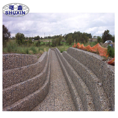 Heavy Duty 10x12cm Pvc Coated Gabion Baskets ลวดตาข่ายหกเหลี่ยมสำหรับยึด