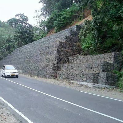 กันน้ำ Antirust Gabion Wall Baskets สังกะสี 2 * 1 * 1 M